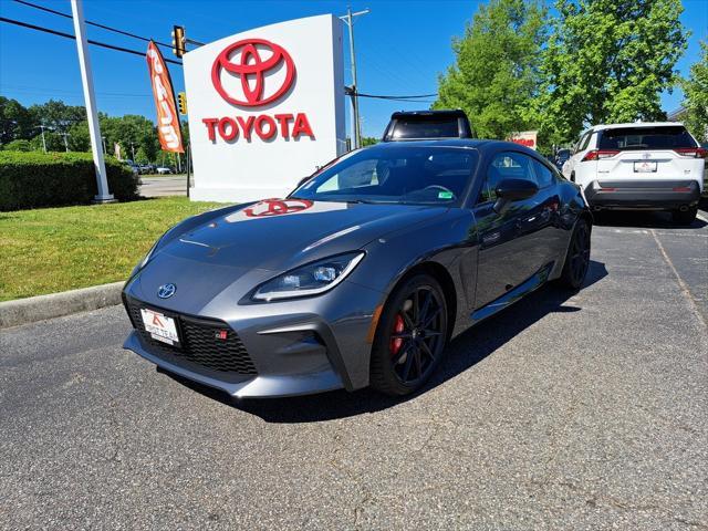 new 2025 Toyota GR86 car, priced at $35,967