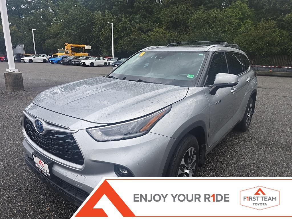 used 2021 Toyota Highlander Hybrid car, priced at $27,800