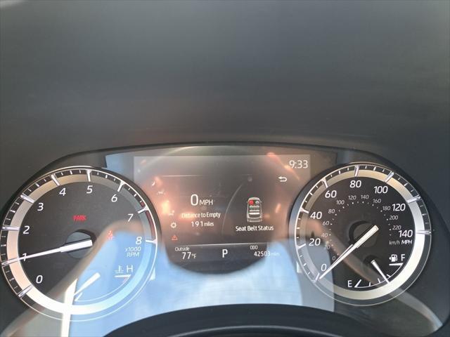 used 2022 Toyota Highlander car, priced at $37,700