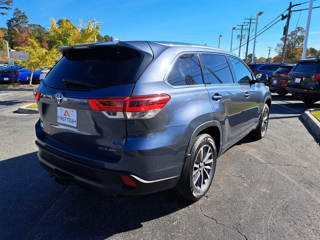 used 2018 Toyota Highlander car, priced at $21,800