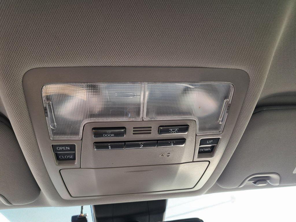 used 2018 Toyota Highlander car, priced at $21,800