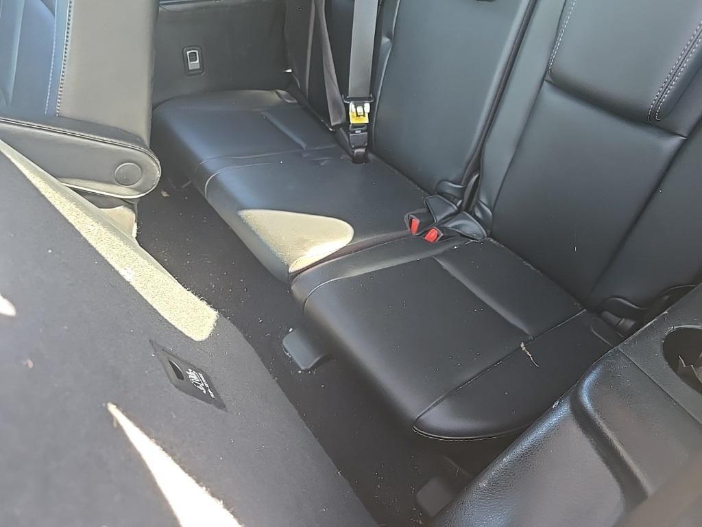 used 2018 Toyota Highlander car, priced at $22,900