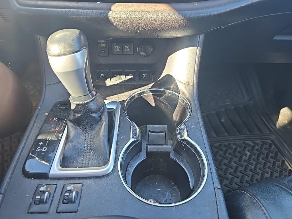 used 2018 Toyota Highlander car, priced at $22,900