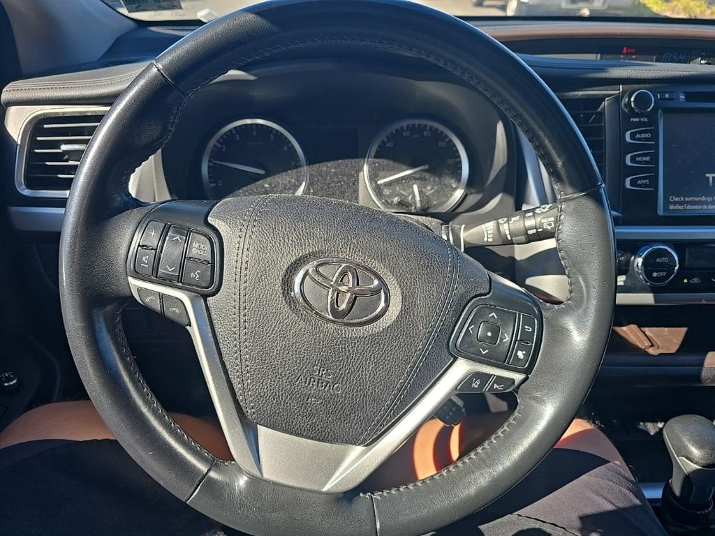 used 2018 Toyota Highlander car, priced at $22,900