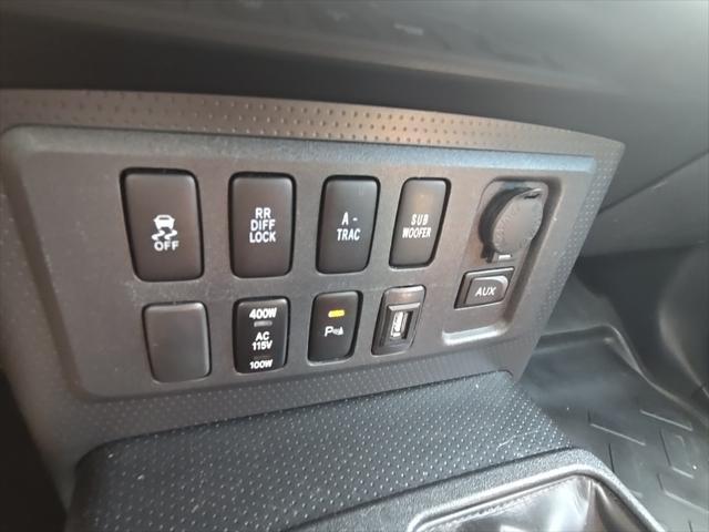 used 2010 Toyota FJ Cruiser car, priced at $13,500