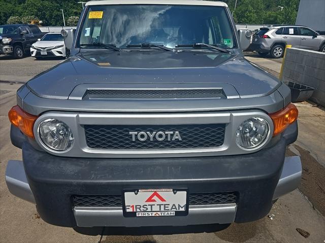 used 2010 Toyota FJ Cruiser car, priced at $13,500