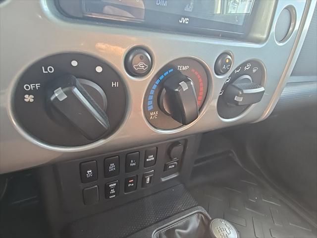 used 2010 Toyota FJ Cruiser car, priced at $13,500