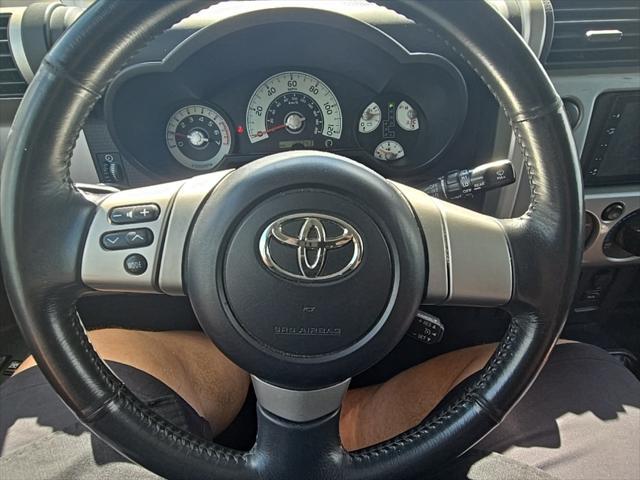 used 2010 Toyota FJ Cruiser car, priced at $13,500