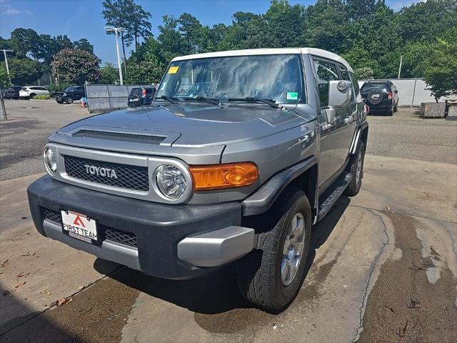 used 2010 Toyota FJ Cruiser car, priced at $13,500