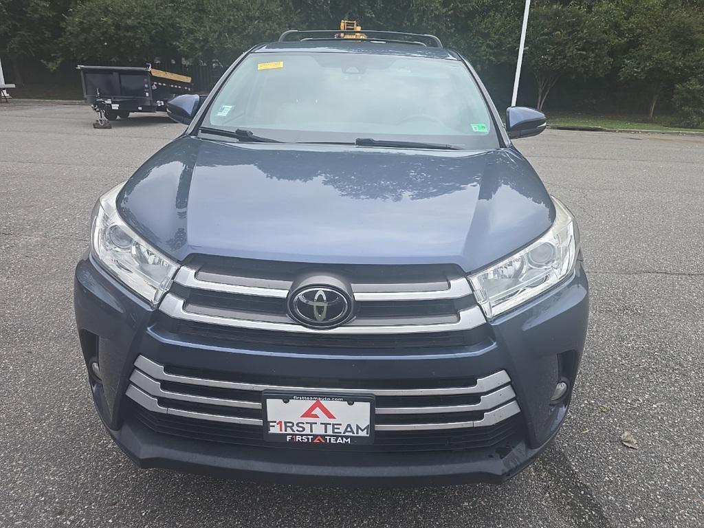 used 2019 Toyota Highlander car, priced at $21,500