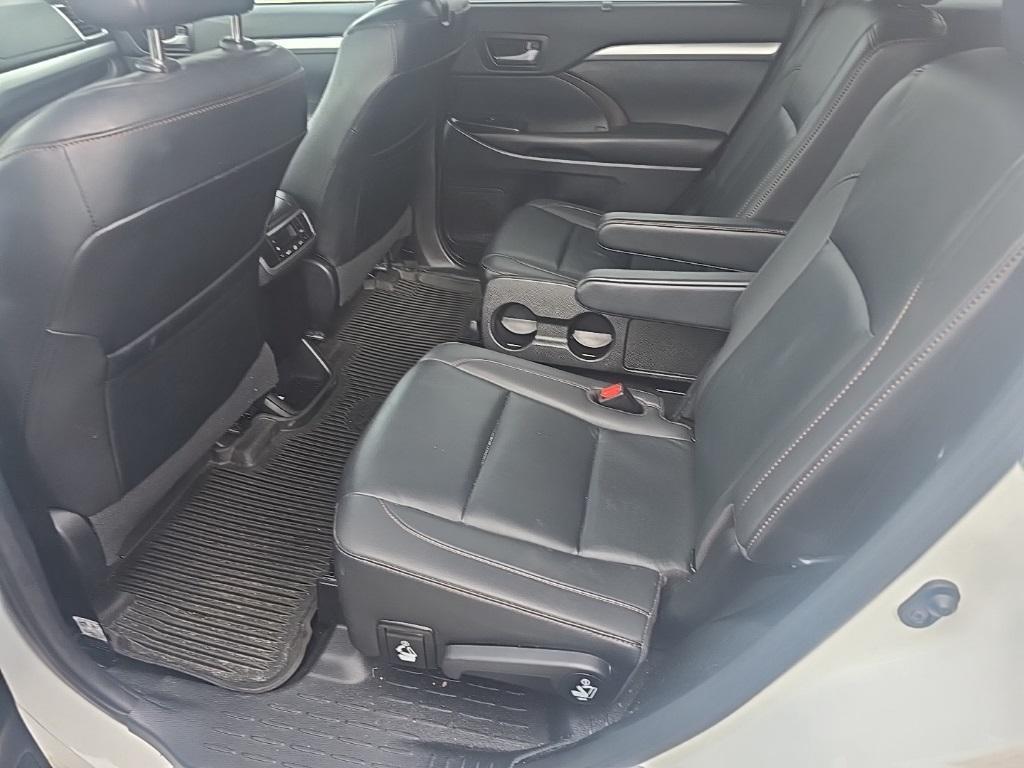 used 2019 Toyota Highlander car, priced at $26,000