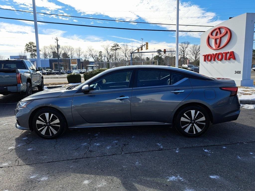 used 2022 Nissan Altima car, priced at $18,000