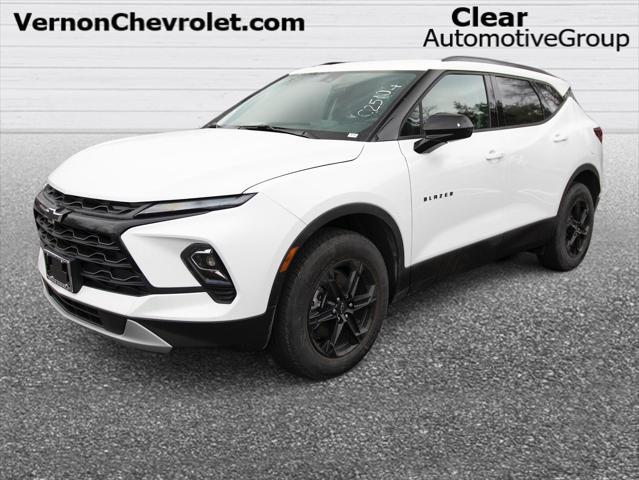 new 2025 Chevrolet Blazer car, priced at $39,087