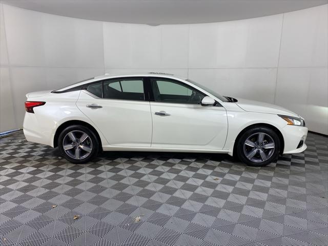 used 2022 Nissan Altima car, priced at $25,915