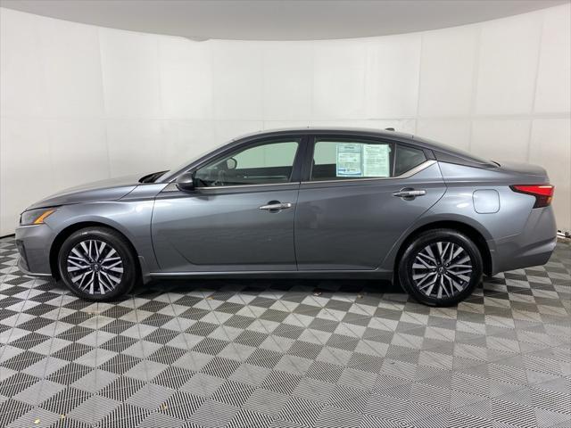 used 2023 Nissan Altima car, priced at $24,934