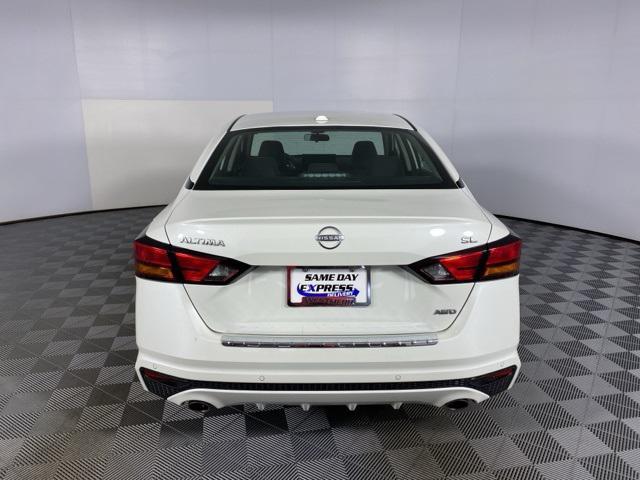 used 2023 Nissan Altima car, priced at $26,913