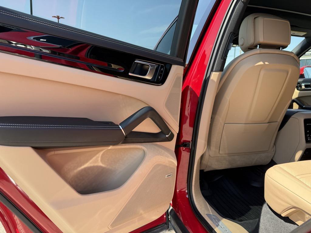 used 2021 Porsche Cayenne car, priced at $46,840