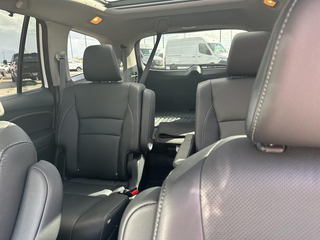 used 2022 Honda Pilot car, priced at $36,950