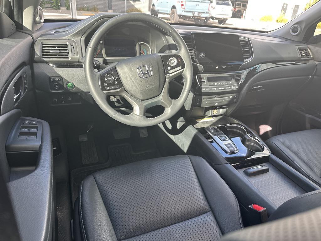 used 2022 Honda Pilot car, priced at $36,950