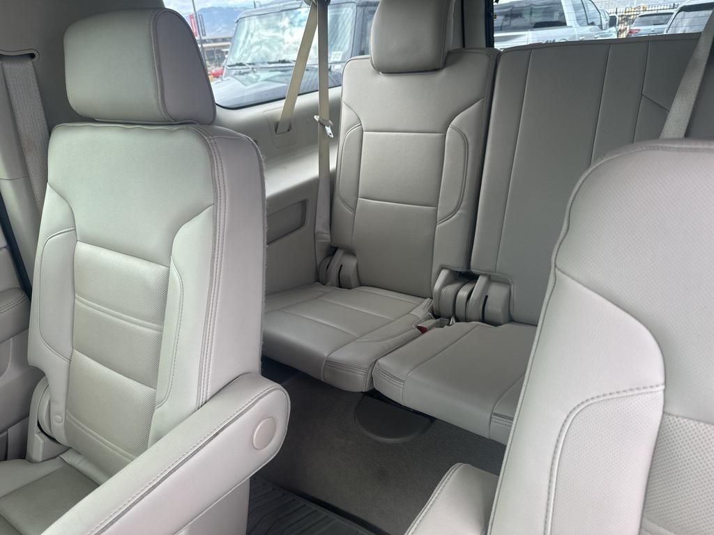 used 2020 GMC Yukon XL car, priced at $35,878