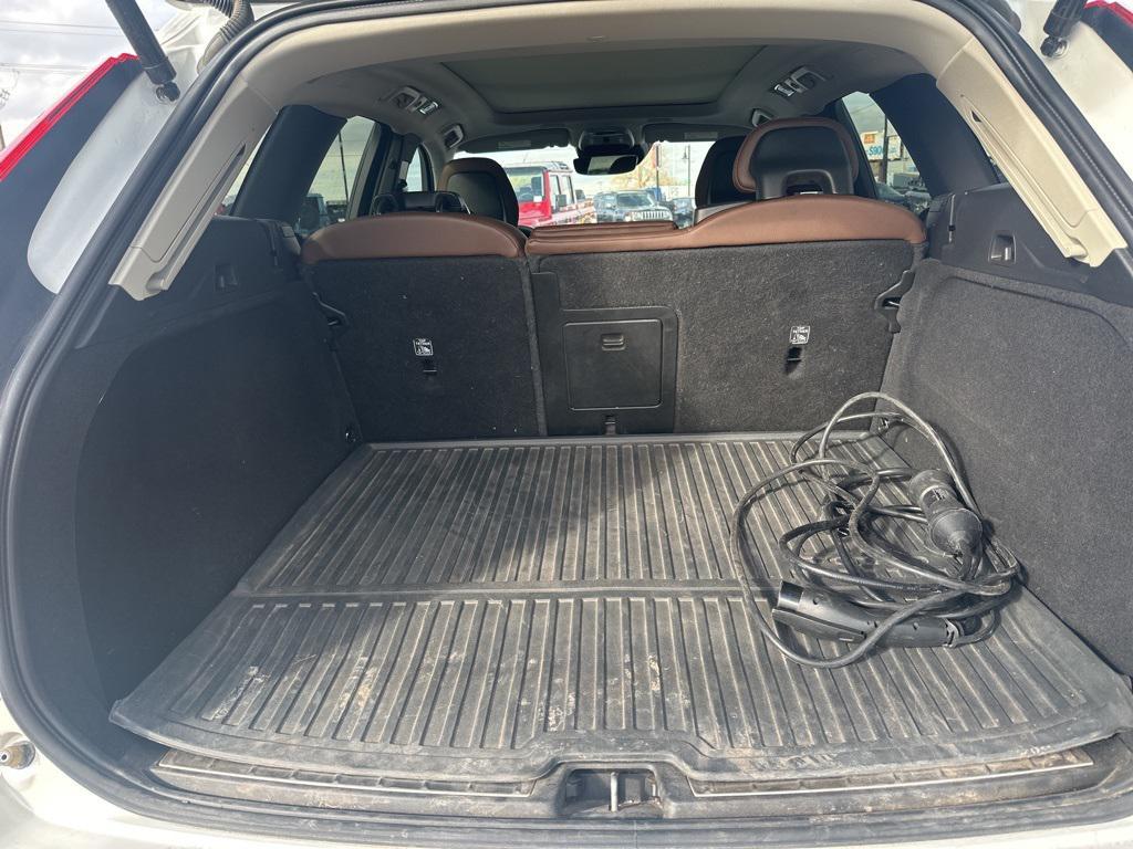 used 2018 Volvo XC60 Recharge Plug-In Hybrid car, priced at $25,351