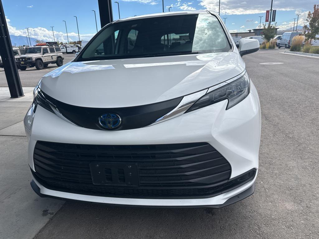 used 2024 Toyota Sienna car, priced at $37,994