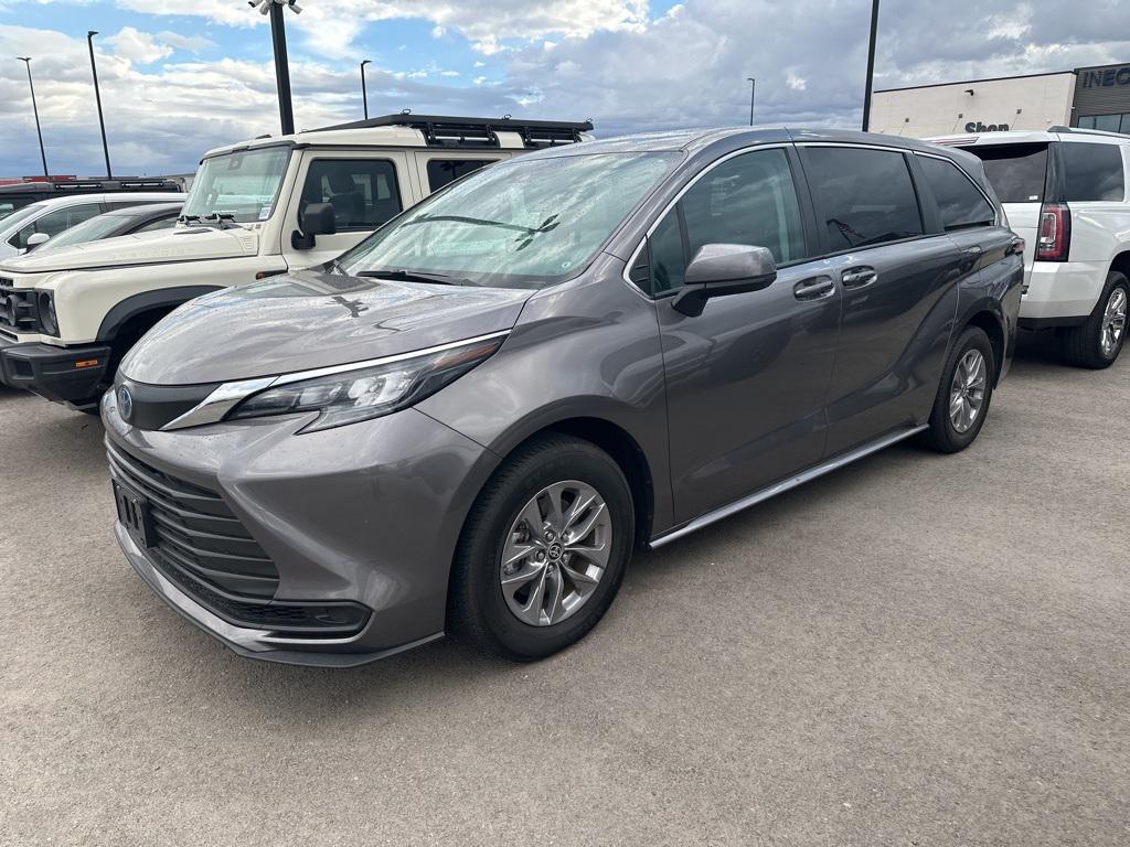 used 2024 Toyota Sienna car, priced at $38,959