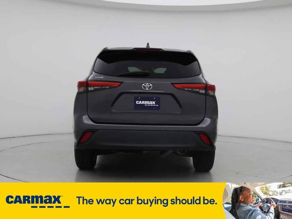 used 2021 Toyota Highlander car, priced at $31,998