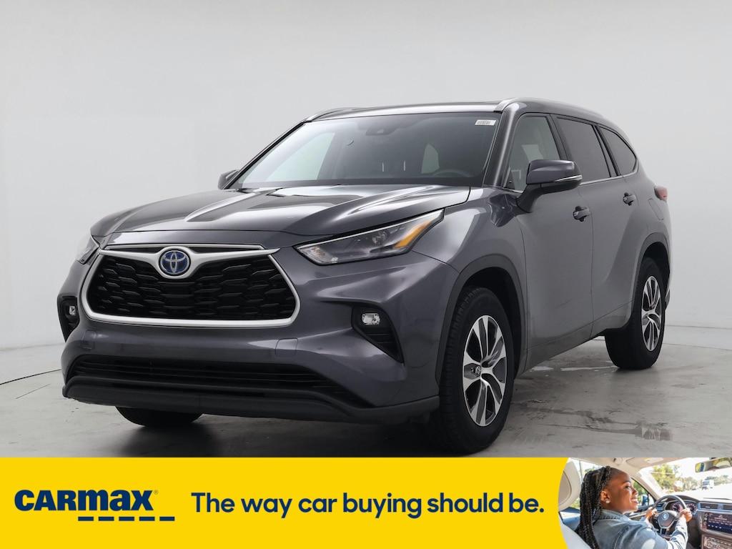 used 2023 Toyota Highlander Hybrid car, priced at $41,998