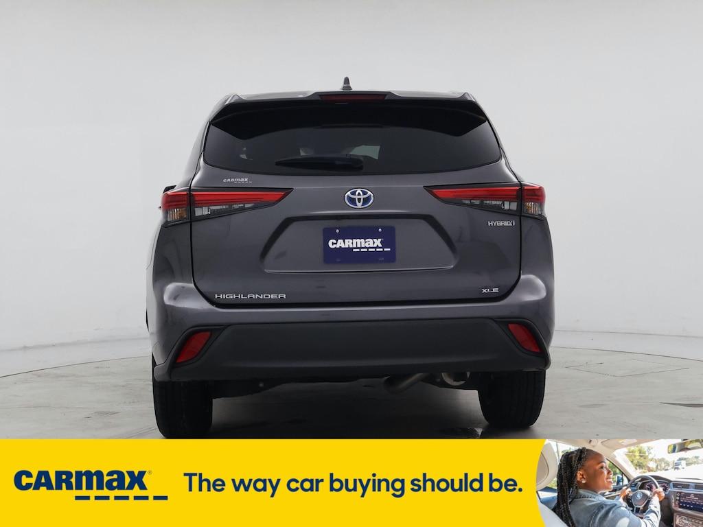 used 2023 Toyota Highlander Hybrid car, priced at $41,998
