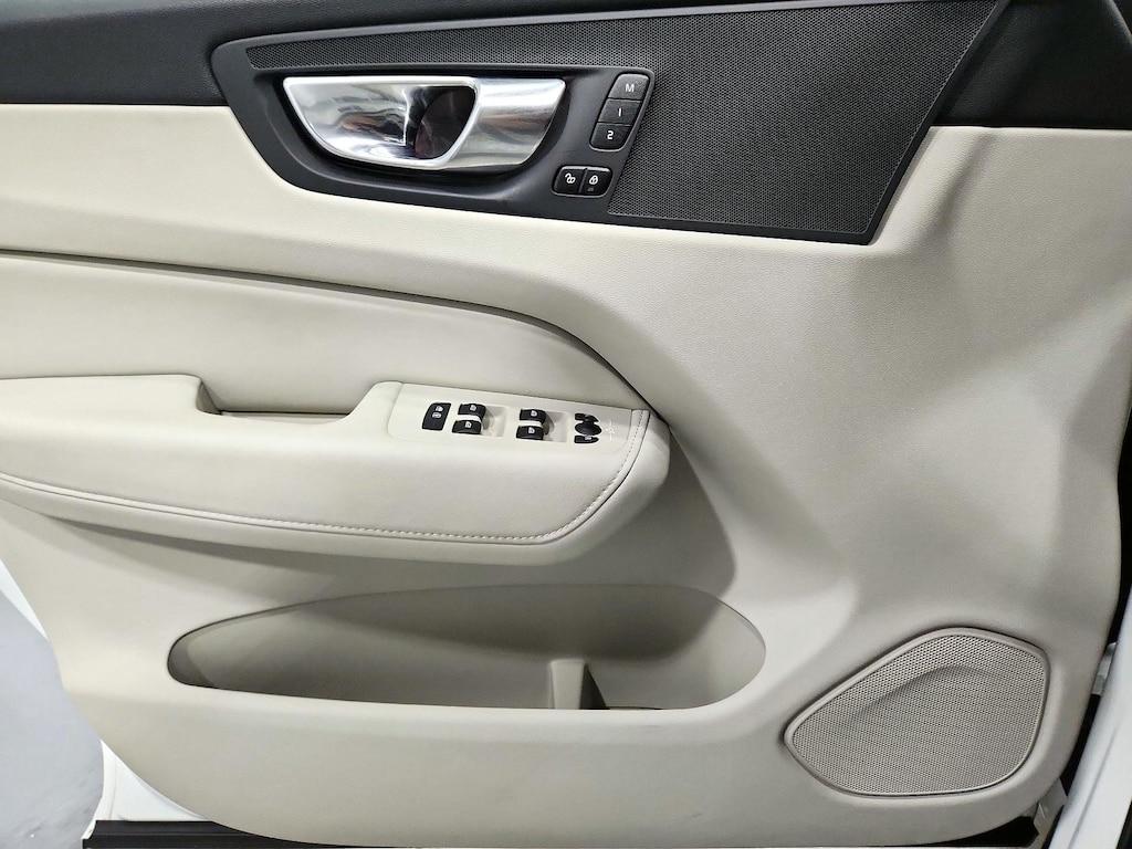 used 2023 Volvo XC60 car, priced at $36,998