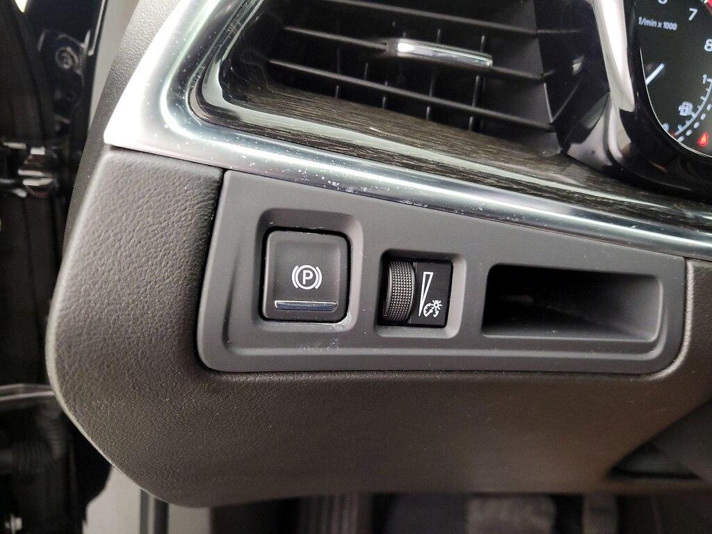 used 2022 Cadillac XT5 car, priced at $34,998