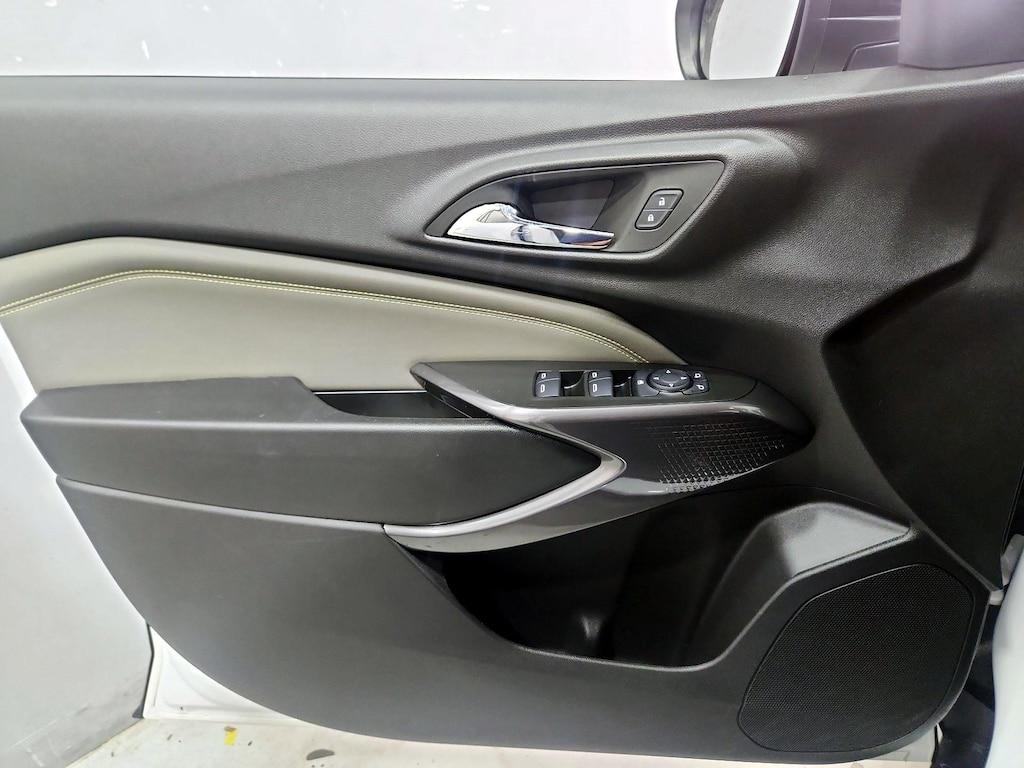 used 2025 Chevrolet Trax car, priced at $28,998