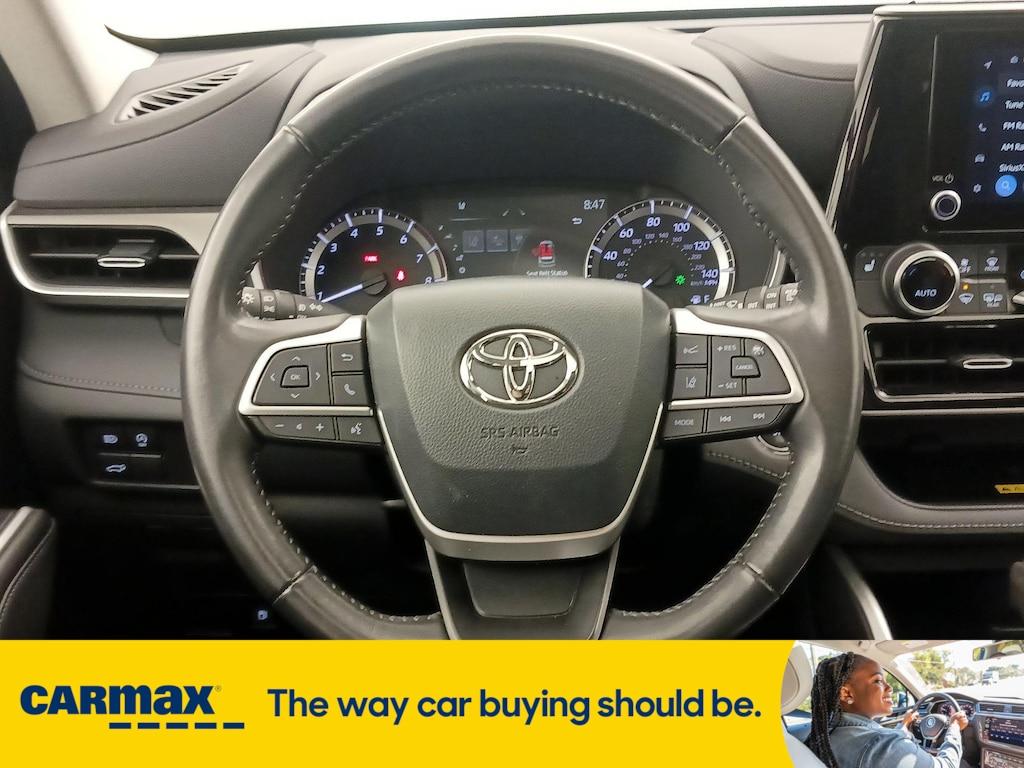used 2023 Toyota Highlander car, priced at $40,998