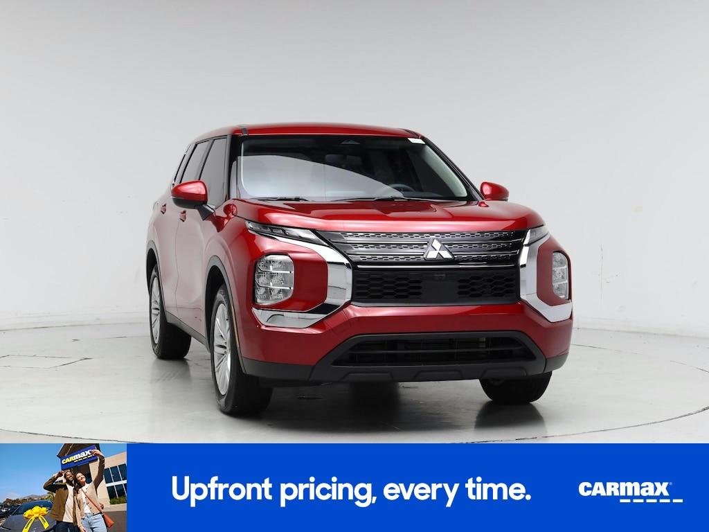 used 2024 Mitsubishi Outlander car, priced at $27,998