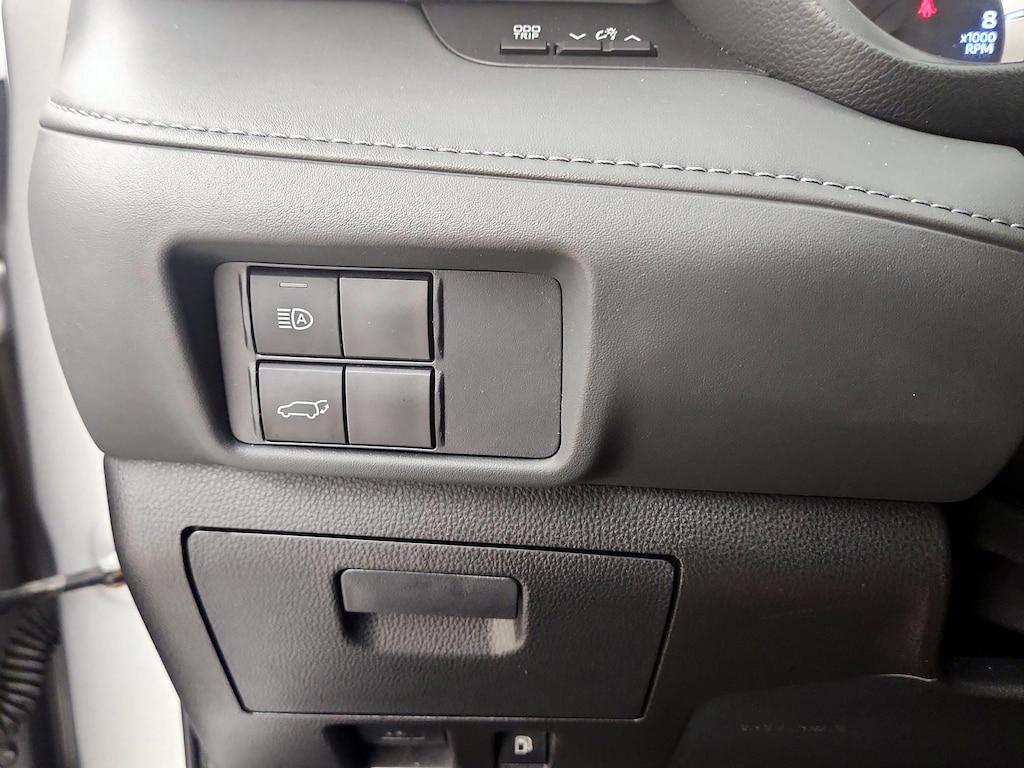 used 2021 Toyota Highlander car, priced at $28,998