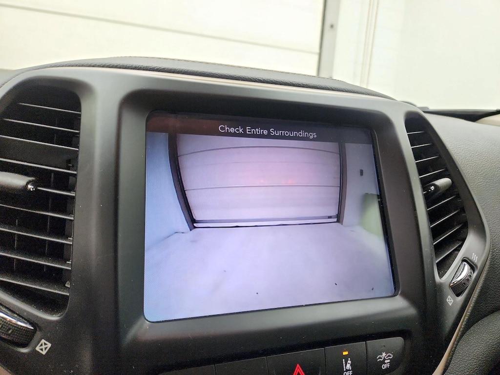 used 2015 Jeep Cherokee car, priced at $15,998