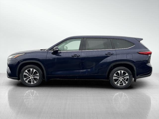 used 2023 Toyota Highlander car, priced at $38,488