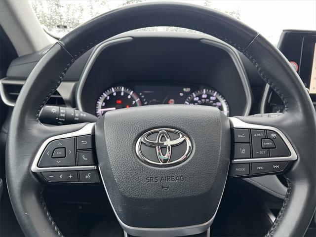 used 2023 Toyota Highlander car, priced at $38,488