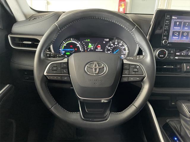 used 2020 Toyota Highlander Hybrid car, priced at $32,495