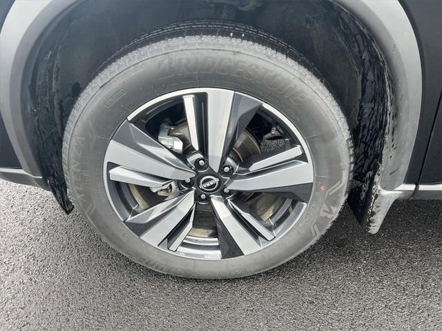used 2024 Nissan Rogue car, priced at $32,888