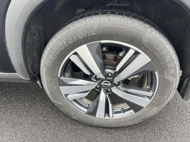 used 2024 Nissan Rogue car, priced at $32,888