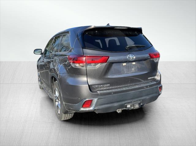 used 2019 Toyota Highlander car, priced at $26,488