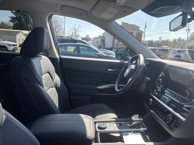 new 2025 Nissan Pathfinder car, priced at $49,805