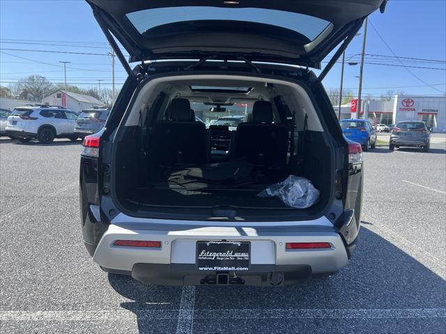 new 2025 Nissan Pathfinder car, priced at $49,805