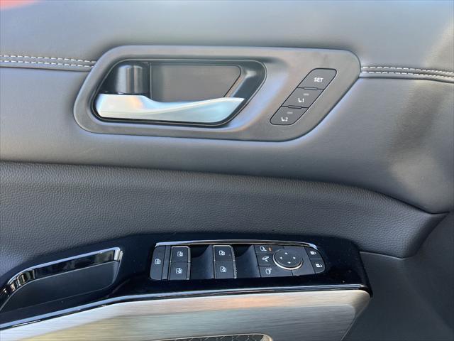 new 2025 Nissan Pathfinder car, priced at $49,805