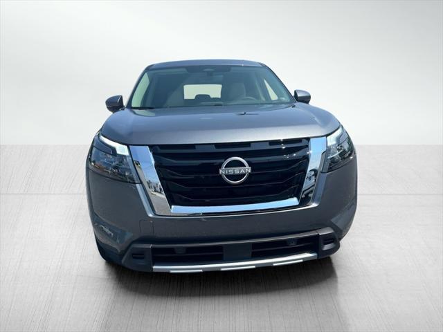 new 2025 Nissan Pathfinder car, priced at $43,657