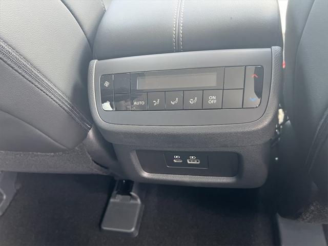 new 2025 Nissan Pathfinder car, priced at $44,024