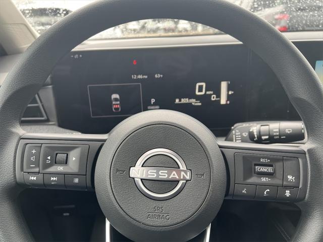new 2025 Nissan Kicks car, priced at $26,431