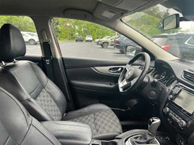 used 2020 Nissan Rogue Sport car, priced at $15,888